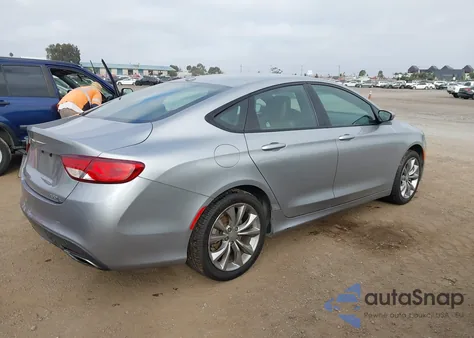 2015 Chrysler 200 S z USA, uszkodzony, nr VIN 1C3CCCBBXFN660857